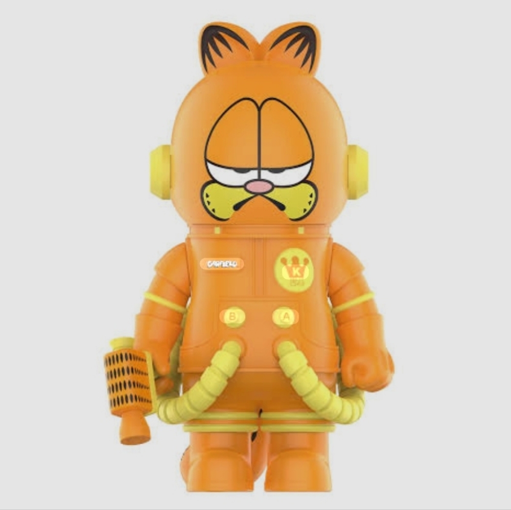 Garfield Orange Vinyl Action Figure Toy